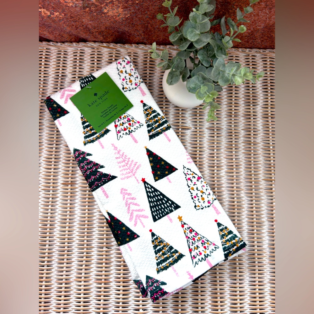 #19 Kate Spade New York kitchen towels Christmas tree set of 2